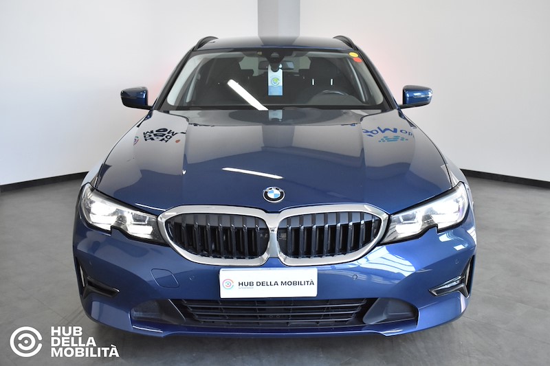BMW 318d 48V Touring Business Advantage